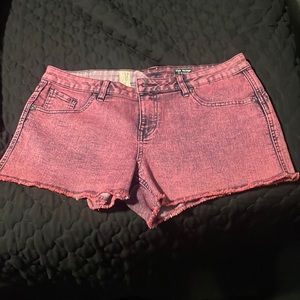 Pink Acid wash shorts with frayed hem